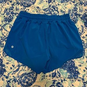 Lululemon Hotty Hot Shorts 4 inch inseam - Poolside